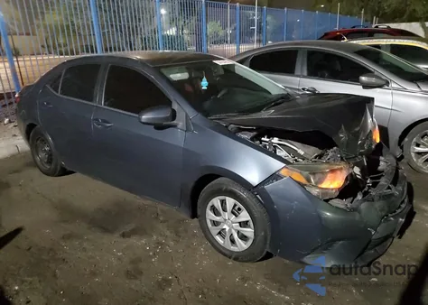 2016 Toyota Corolla L z USA, uszkodzony, nr VIN 5YFBURHE4GP447755